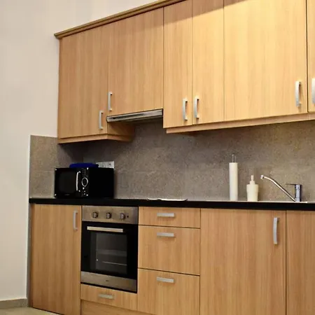 In Historical Building With Free Private Parking Budapeşte