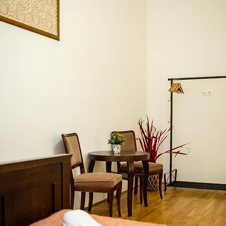 Lejlighed In Historical Building With Free Private Parking