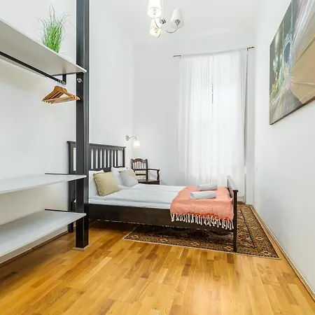 In Historical Building With Free Private Parking Budapest