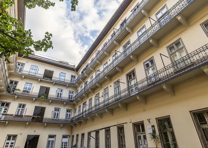 In Historical Building With Free Private Parking