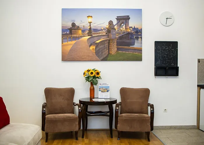 Apartman In Historical Building With Free Private Parking Budapest