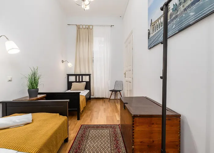 In Historical Building With Free Private Parking *